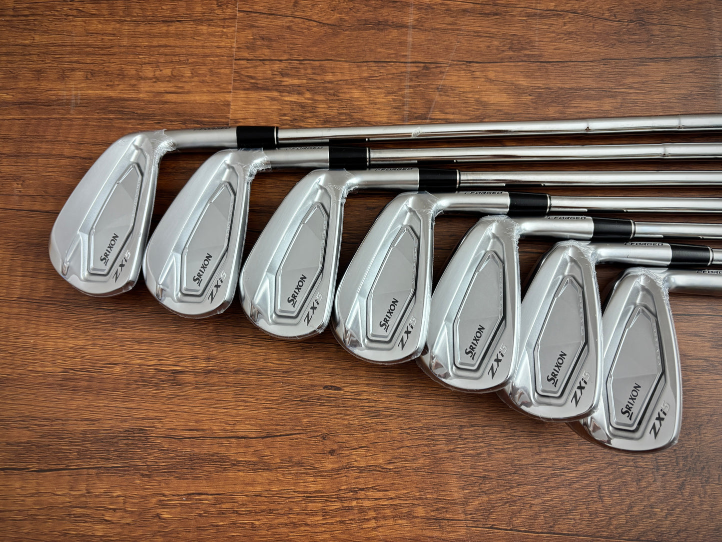 *NEW IN PLASTIC* Srixon ZXi5 Iron Set 4-PW / Dynamic Gold S300 Stiff