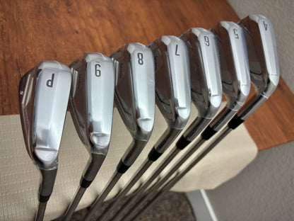 *NEW IN PLASTIC* Srixon ZXi5 Iron Set 4-PW / Dynamic Gold S300 Stiff