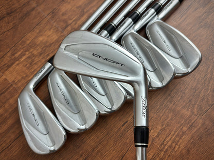 Titleist CNCPT CP-02 Forged Iron Set 4-PW / NS Pro 120 Stiff