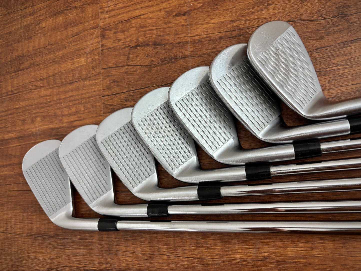 Mizuno Pro 225 Iron Set 4-PW / Accra 110i Steel Shafts