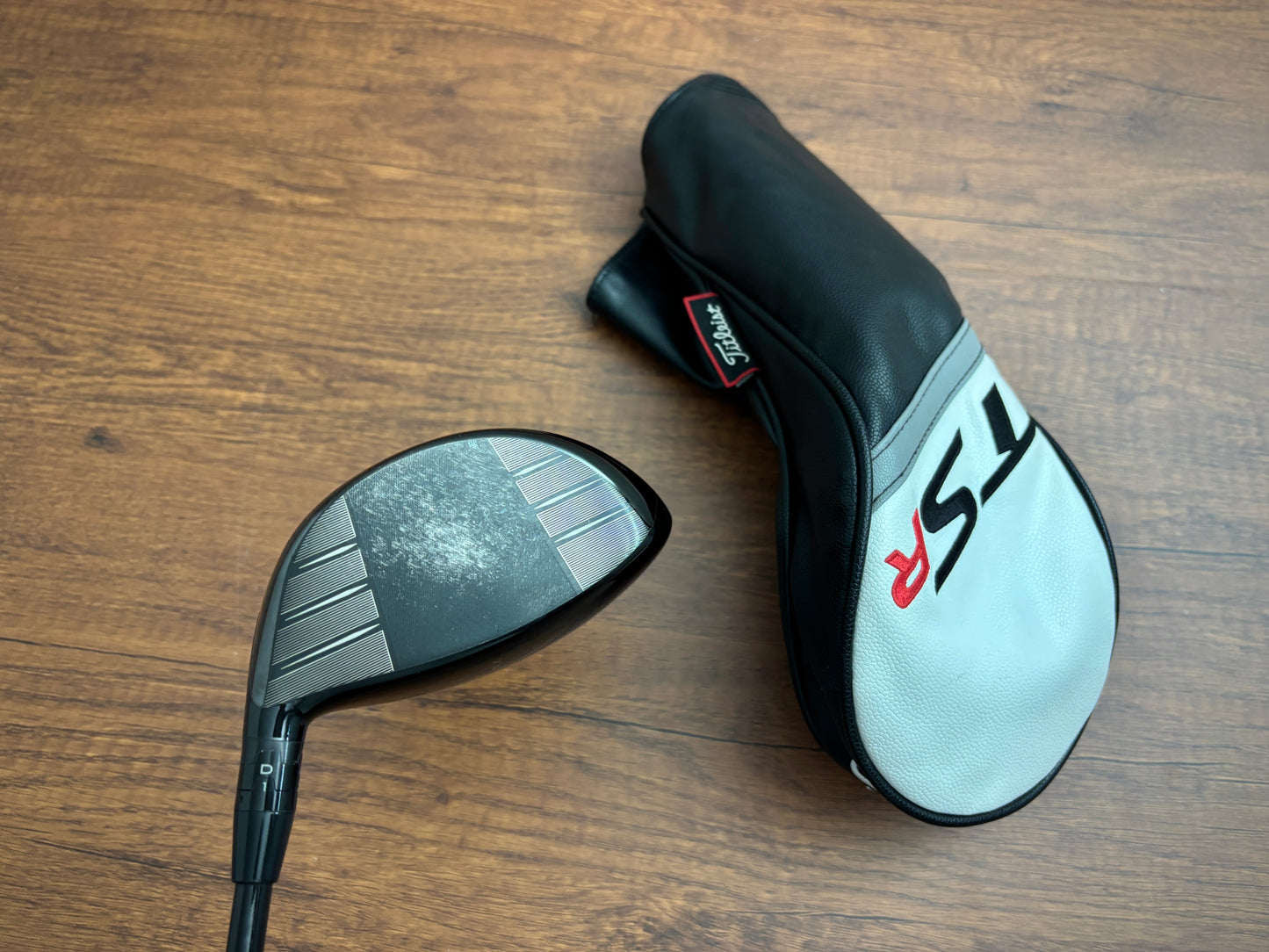 Titleist TSR3 Driver 9.0* + headcover / Regular Flex