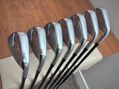 Mizuno Pro 245 Iron Set 4-PW / Mitsubishi MMT Stiff Graphite