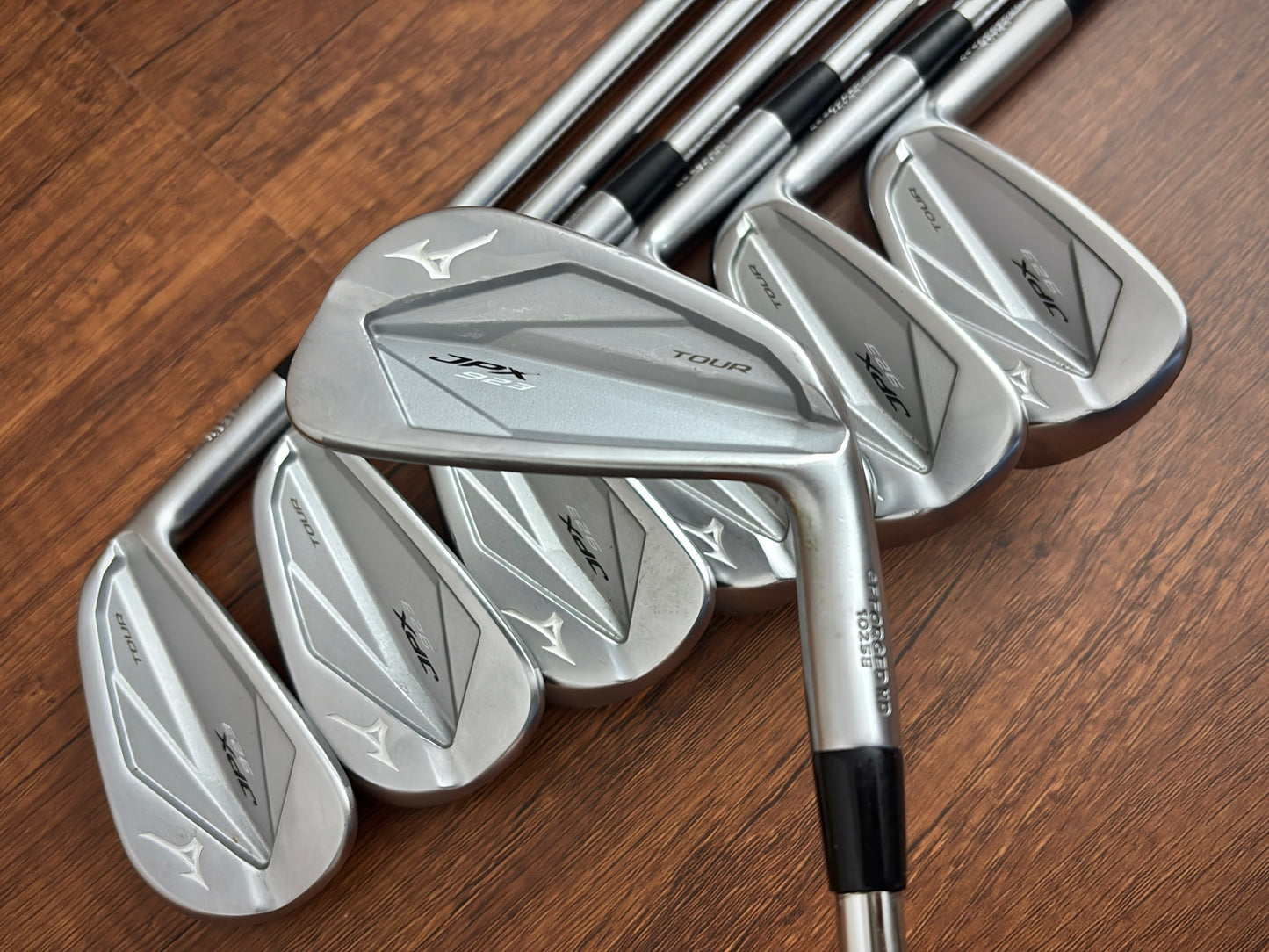 (+1”) Mizuno JPX 923 Tour Iron Set 4-PW / NS Pro 120 Stiff
