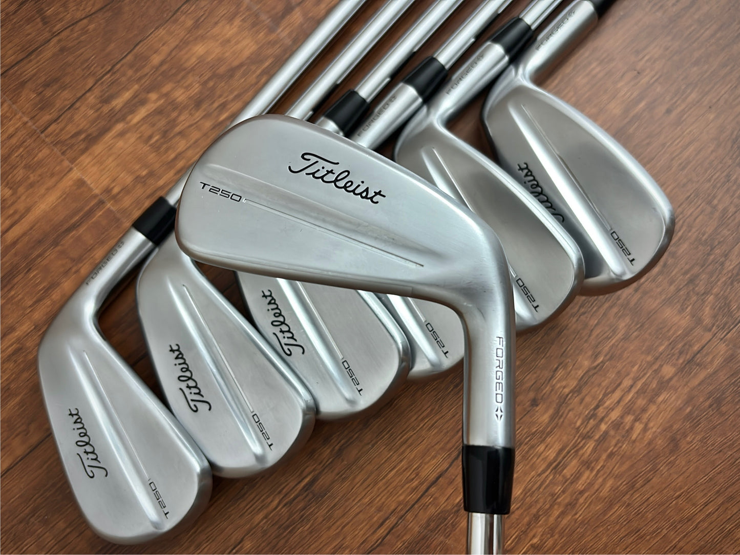 Titleist T250 '25 Iron Set 5-GW / True Temper AMT Red Stiff