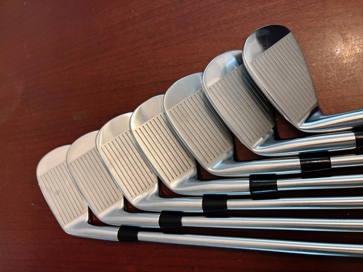 Mizuno Pro 221 Iron Set 4-PW / Project X LS 6.0 Stiff