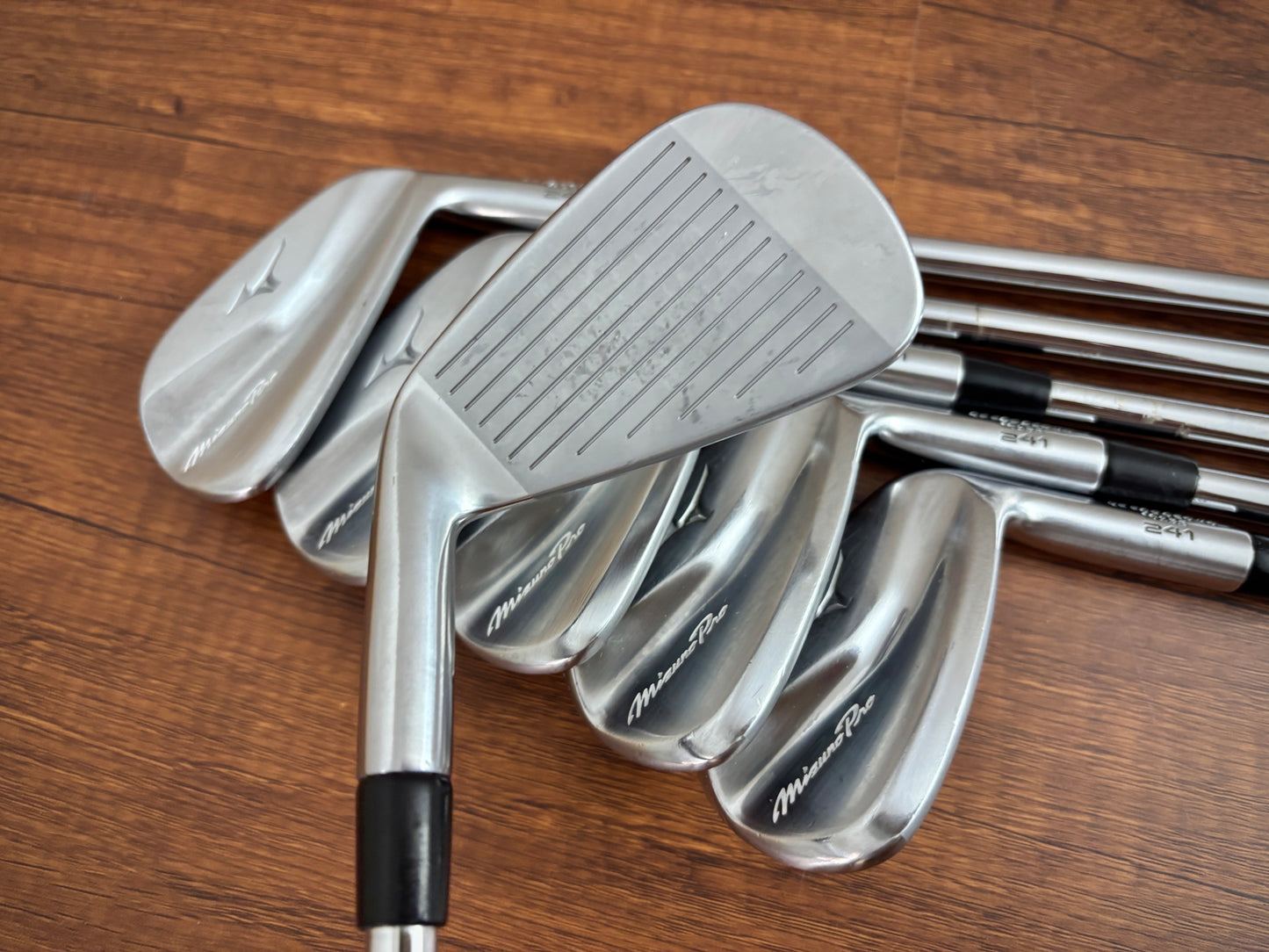 Mizuno Pro 241 Iron Set 5-PW / Dynamic Gold S300 Stiff
