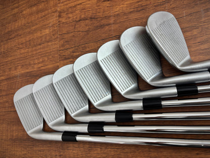 Taylormade P7MC '23 Iron Set 4-PW / Dynamic Gold 105 X-Stiff