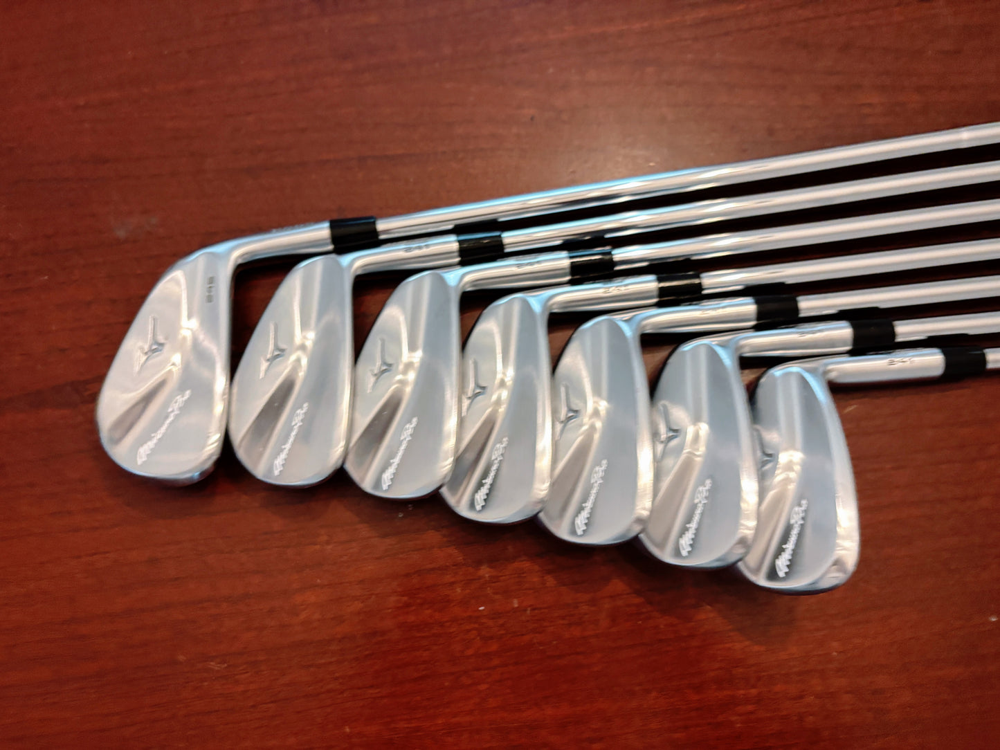 Mizuno Pro 241 / 245 Iron Set 4-PW / Dynamic Gold S400 Stiff