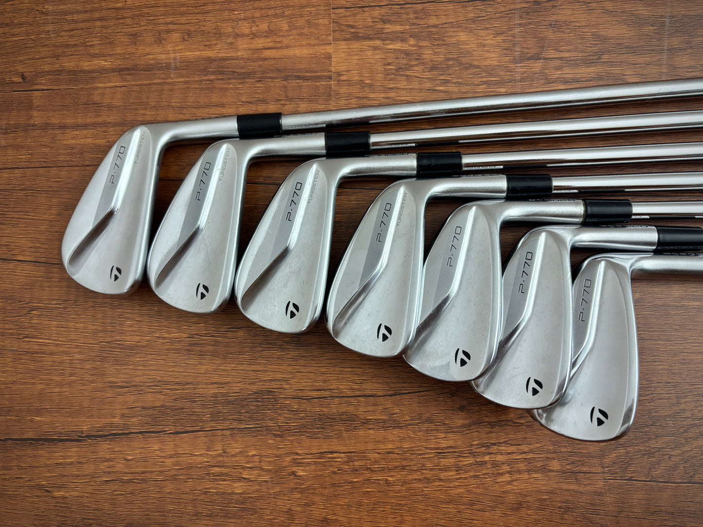 (+1") Taylormade P770 Iron Set 4-PW / Dynamic Gold S300 Stiff