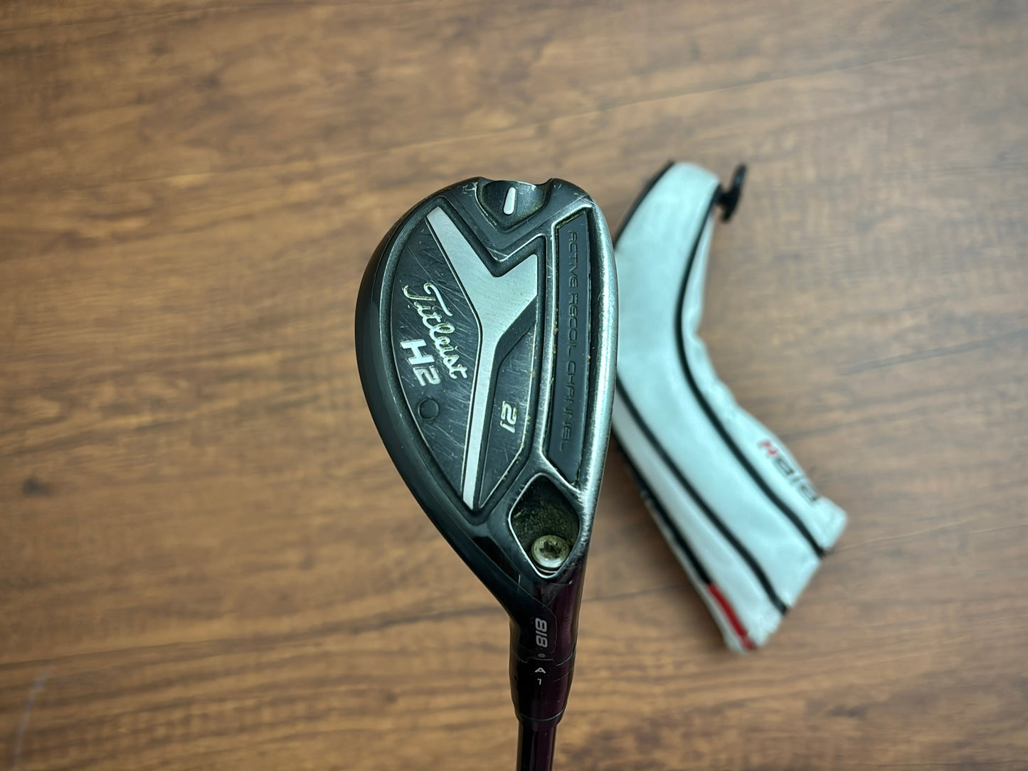 Titleist 818 H2 Hybrid 21* + headcover