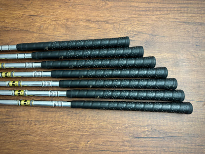 Titleist 690 CB Iron Set 4-PW / Precision 5.0 Shafts