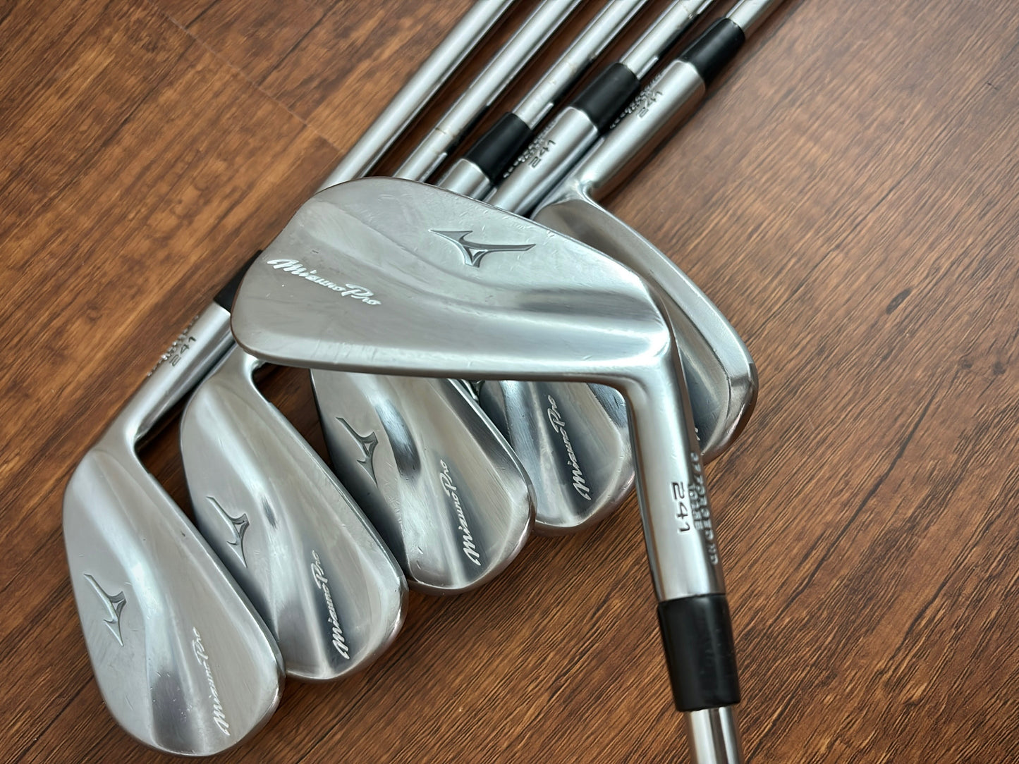 Mizuno Pro 241 Iron Set 5-PW / Dynamic Gold S300 Stiff