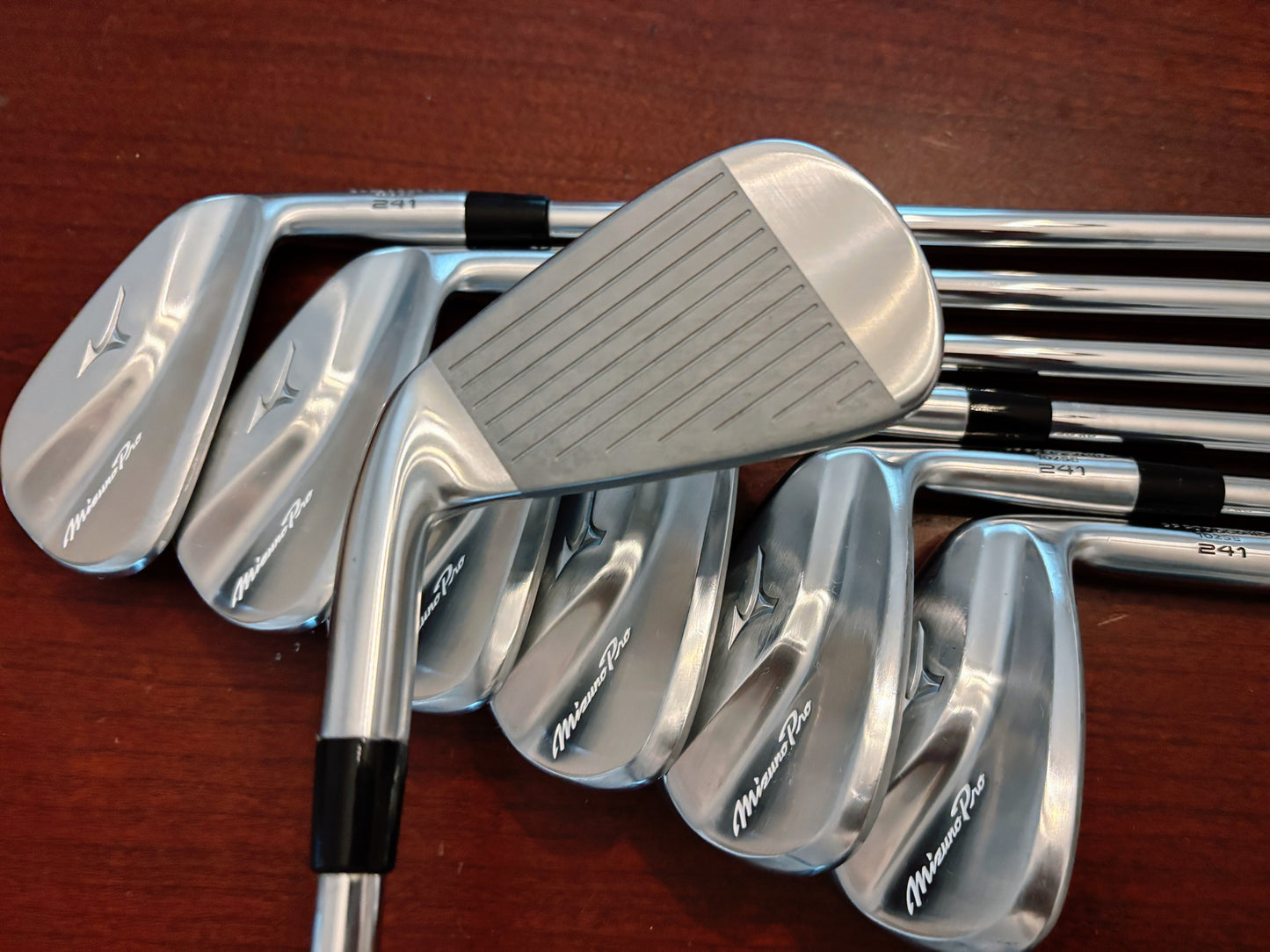 Mizuno Pro 241 / 245 Iron Set 4-PW / Dynamic Gold S400 Stiff