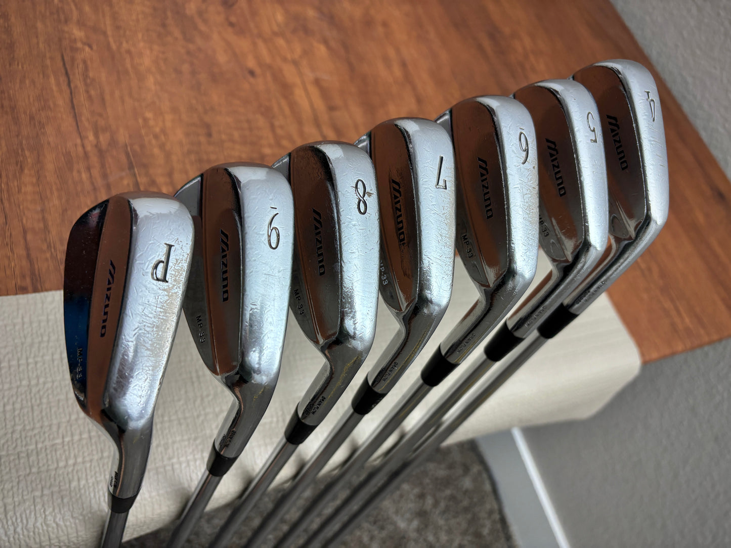 Mizuno MP-33 Iron Set 4-PW / Dynamic Gold S300 Stiff