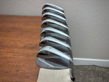Titleist CNCPT CP-02 Forged Iron Set 4-PW / NS Pro 120 Stiff