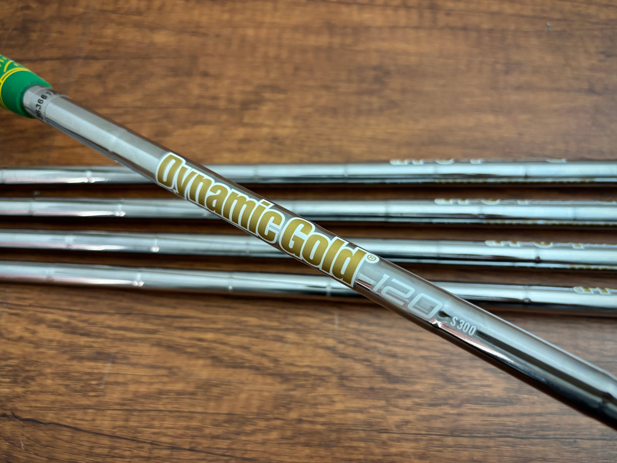 Wilson Staff XB 2026 Iron Set 6-PW / Dynamic Gold S300 Stiff
