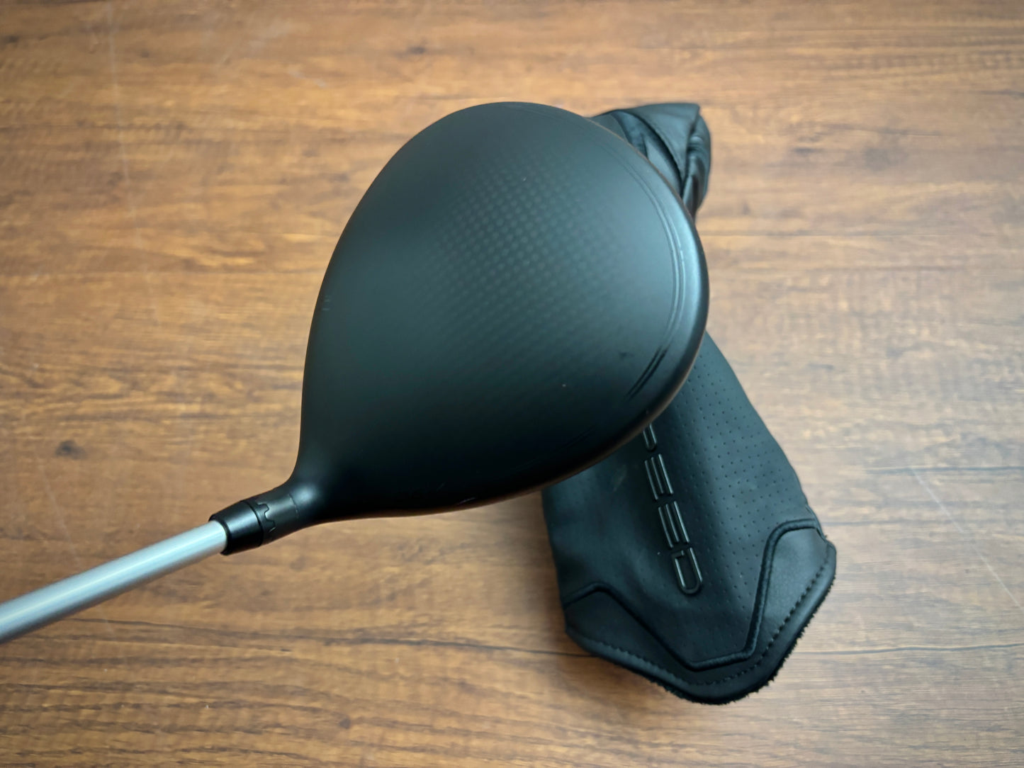 Cobra Darkspeed X Driver 9* + headcover / Stiff