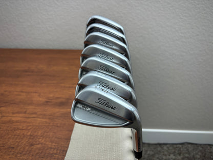 Titleist T150 / T200 ‘23 Iron Set 4-PW / True Temper AMT S300 Stiff