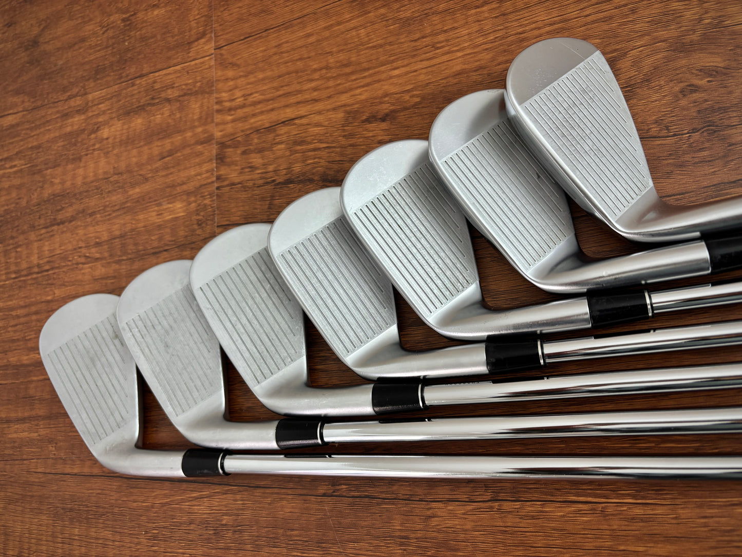 Srixon ZXi4 / ZXi5 Iron Set 4-PW / Project X LZ 6.0 Stiff