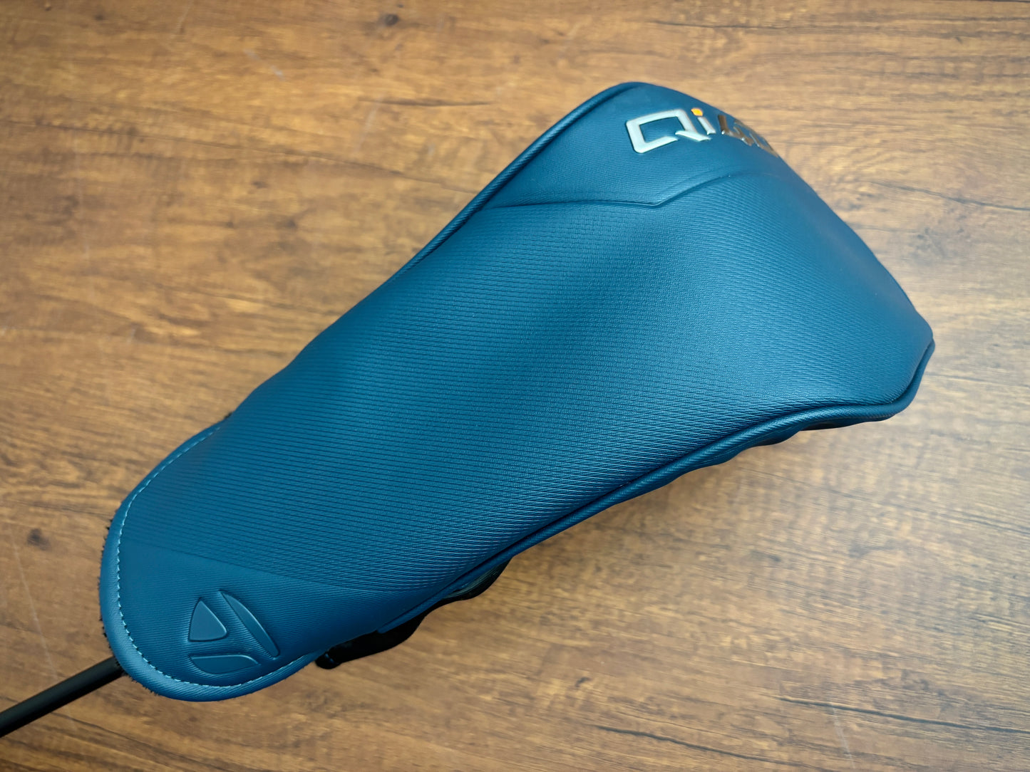 Taylormade Qi4D LS Driver 9* + headcover / X-Stiff
