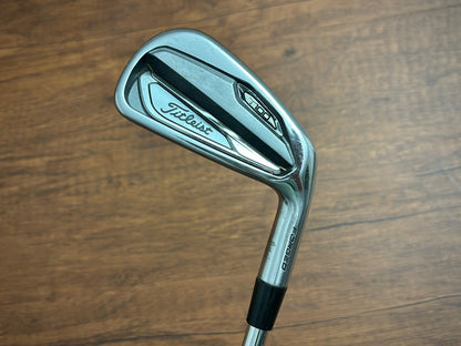 Titleist T100 5-iron / Stiff