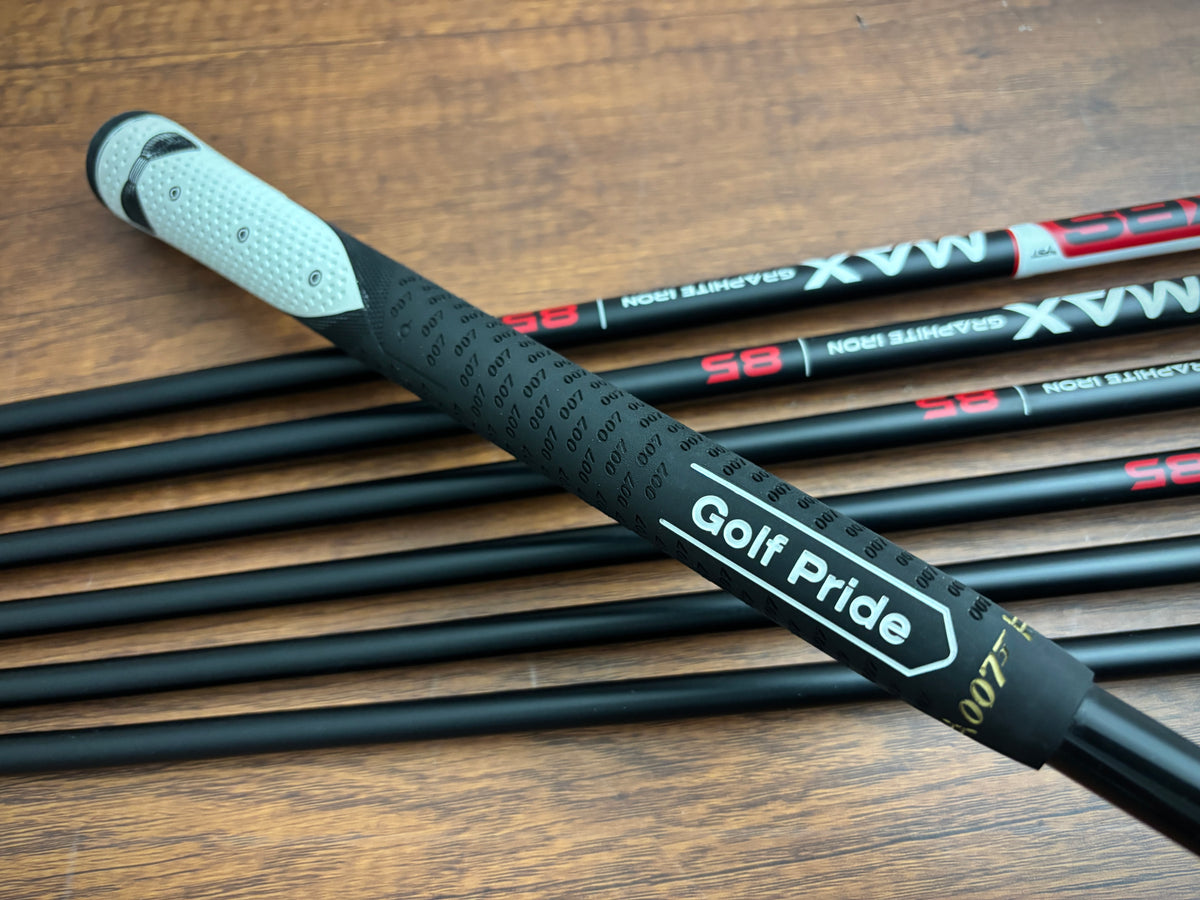 Taylormade P790 '25 Iron Set 4-PW / Stiff Graphite Shafts