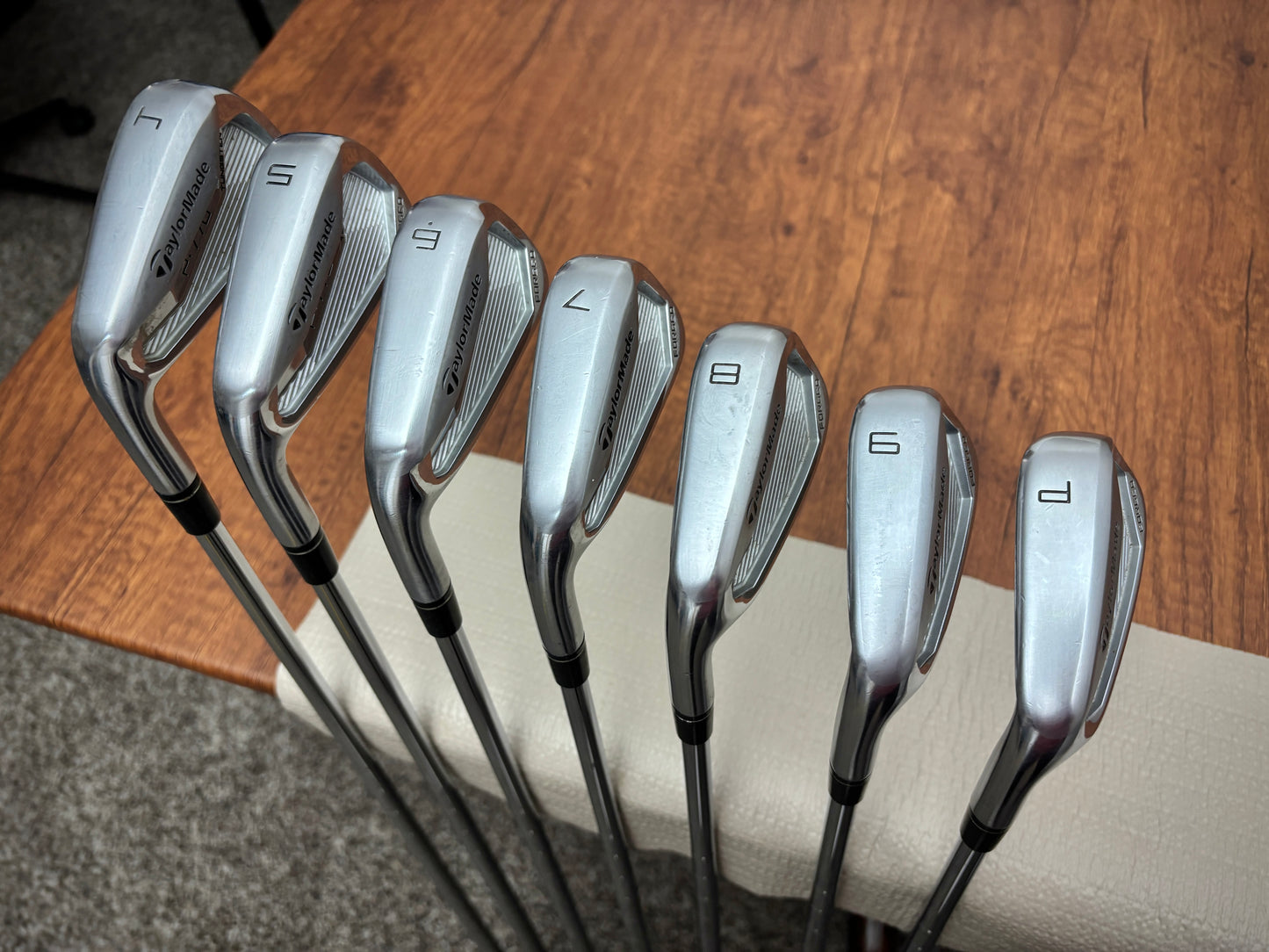 (Left-handed) Taylormade P770 Iron Set 5-PW / KBS Tour 130 X-Stiff