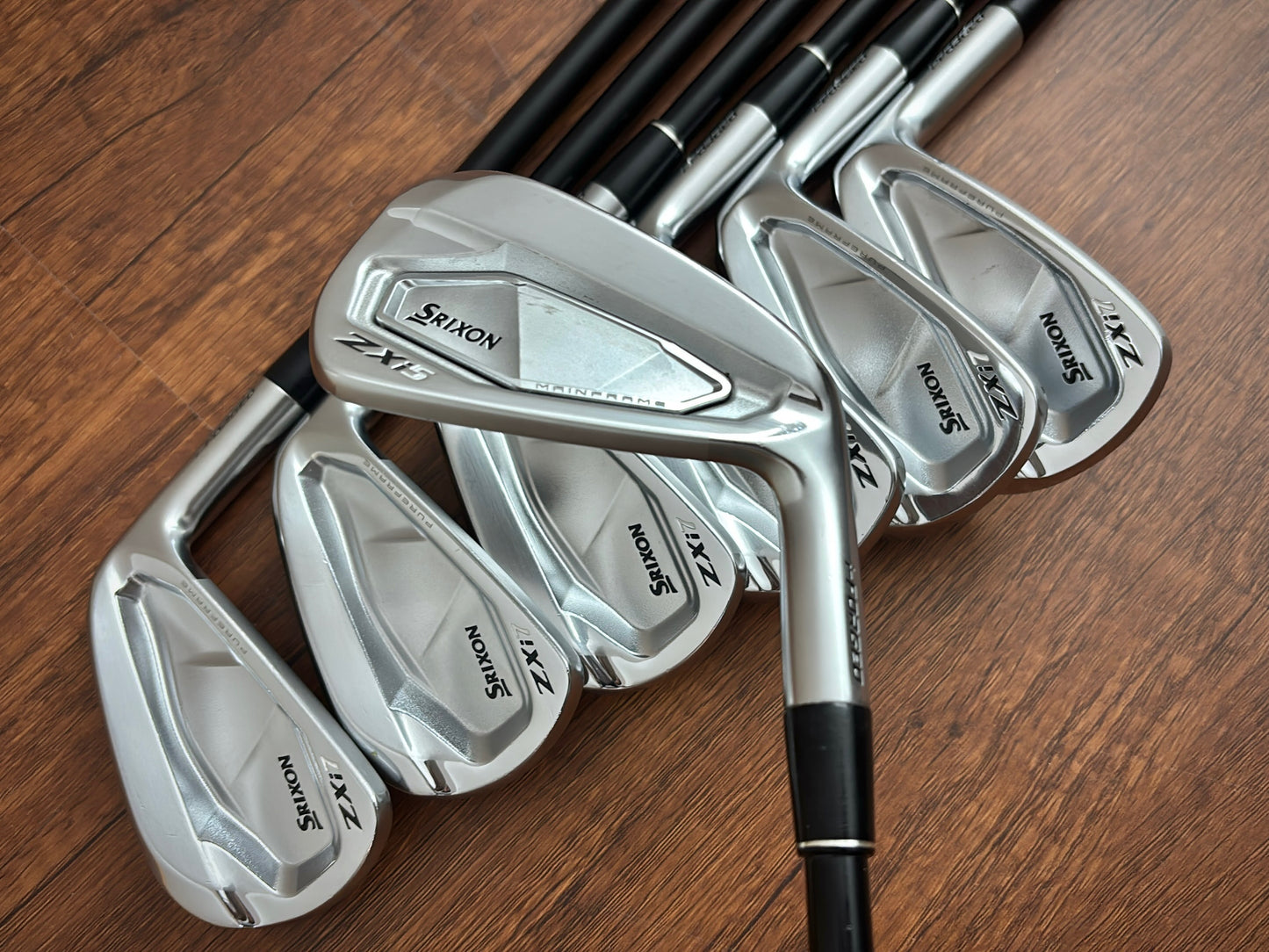 Srixon ZXi5 / ZXi7 Iron Set 4-PW / Dynamic Gold X100 X-Stiff