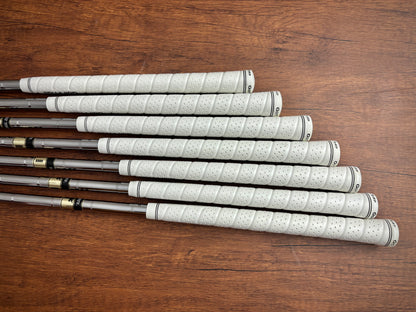 (+1") Taylormade P770 Iron Set 4-PW / Dynamic Gold S300 Stiff
