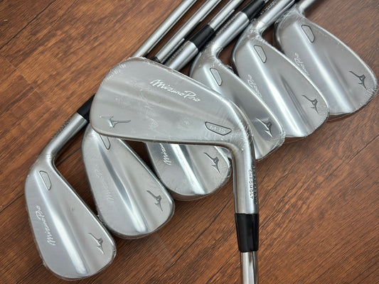 *NEW IN PLASTIC* Mizuno M-15 Iron Set 4-PW / True Temper AMT Silver Stiff