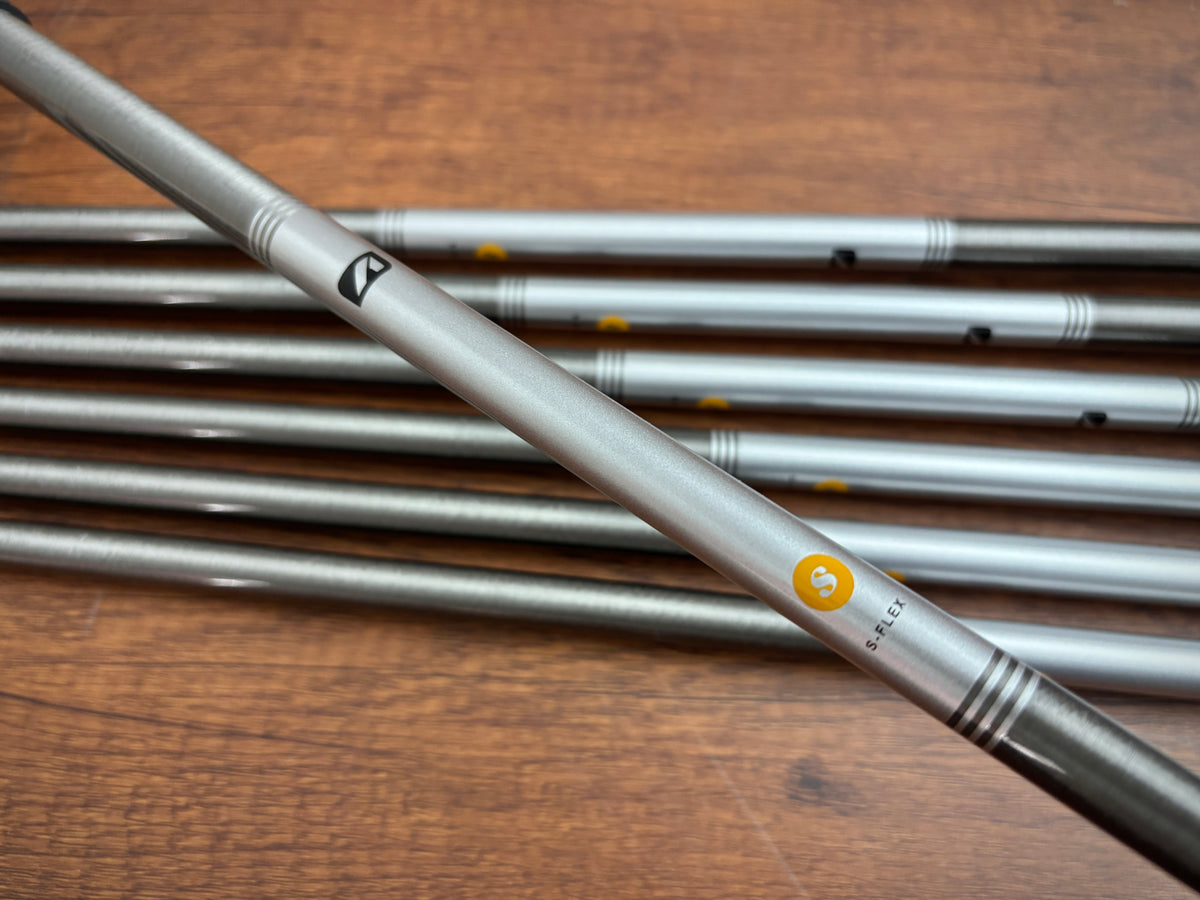Srixon ZXi5 / ZXi7 Iron Set 5-AW / Aerotech Steelfiber Stiff