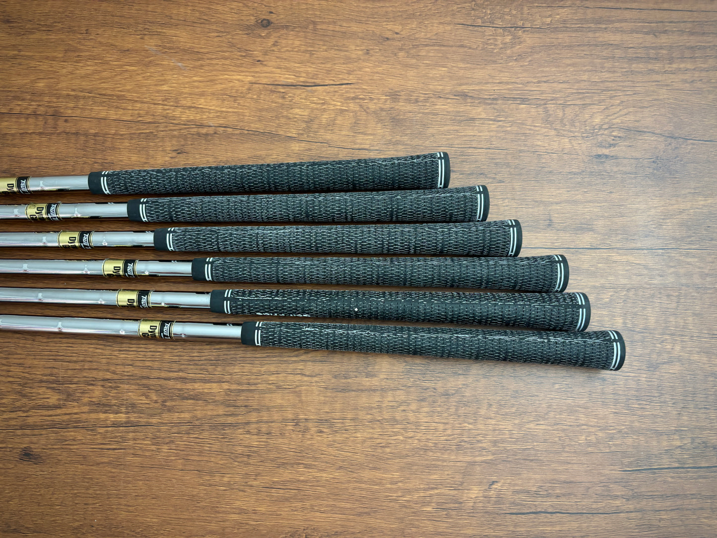 Mizuno Pro 241 Iron Set 5-PW / Dynamic Gold S300 Stiff