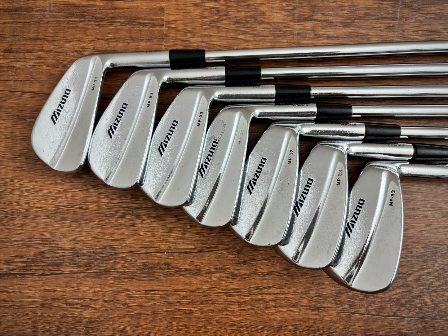 Mizuno MP-33 Iron Set 4-PW / Dynamic Gold S300 Stiff