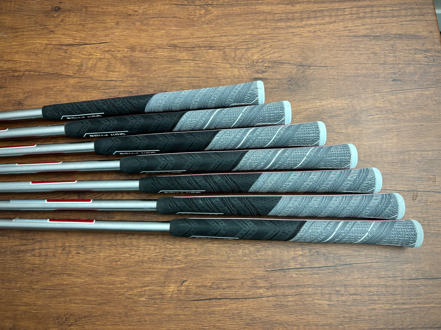 Mizuno JPX 925 Forged Iron Set 4-PW / KBS Tour C-Taper Lite 110 Stiff