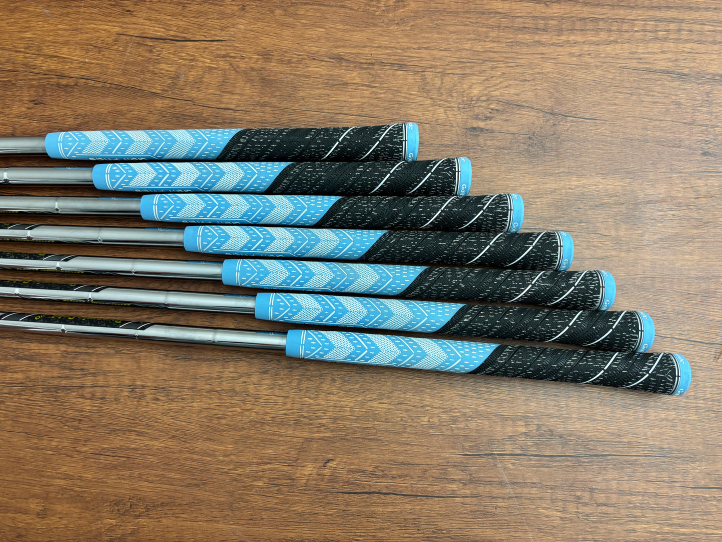 Srixon ZXi5 Iron Set 4-PW / Dynamic Gold S300 Stiff