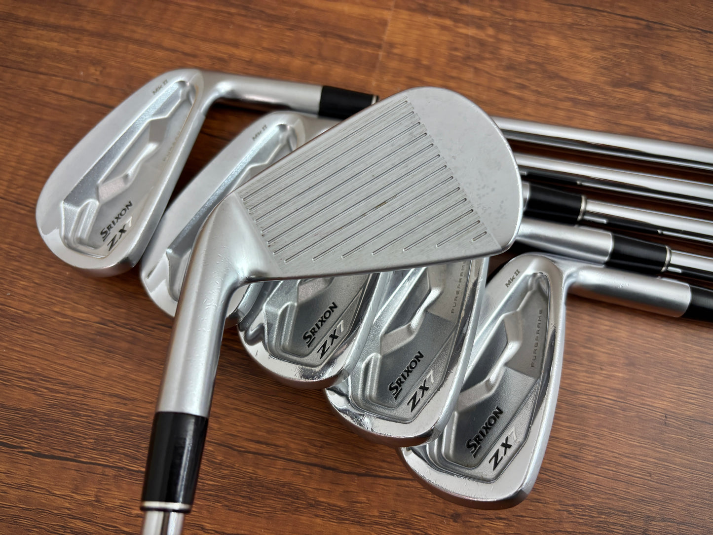 Srixon ZX7 Mkii Iron Set 5-PW / NS Pro 120 Stiff