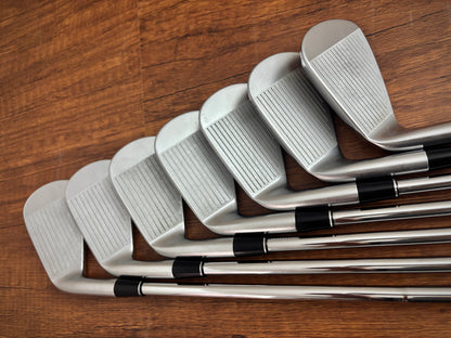 Srixon ZXi7 Iron Set 4-PW / Dynamic Gold S300 Stiff