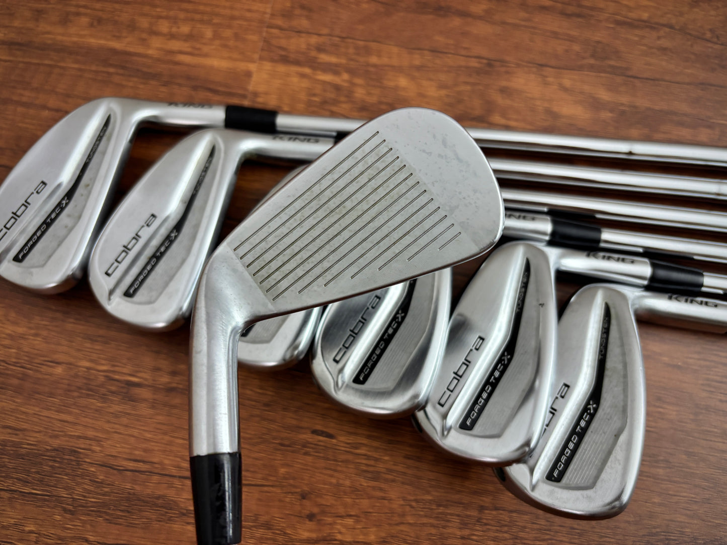 Cobra King Forged TEC X Iron Set 4-PW / Dynamic Gold X100 X-Stiff