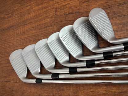 (+1") Mizuno JPX 925 Hot Metal Iron Set 5-GW / Dynamic Gold R300 Regular Flex