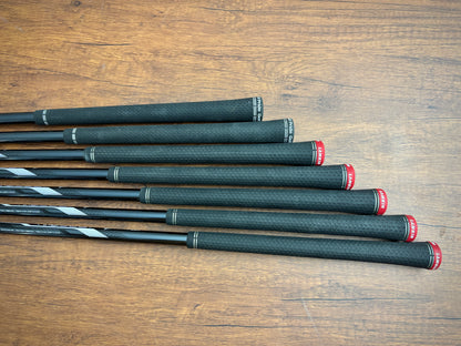 Ping i530 Forged Iron Set 4-PW / Recoil F4 Stiff Graphite