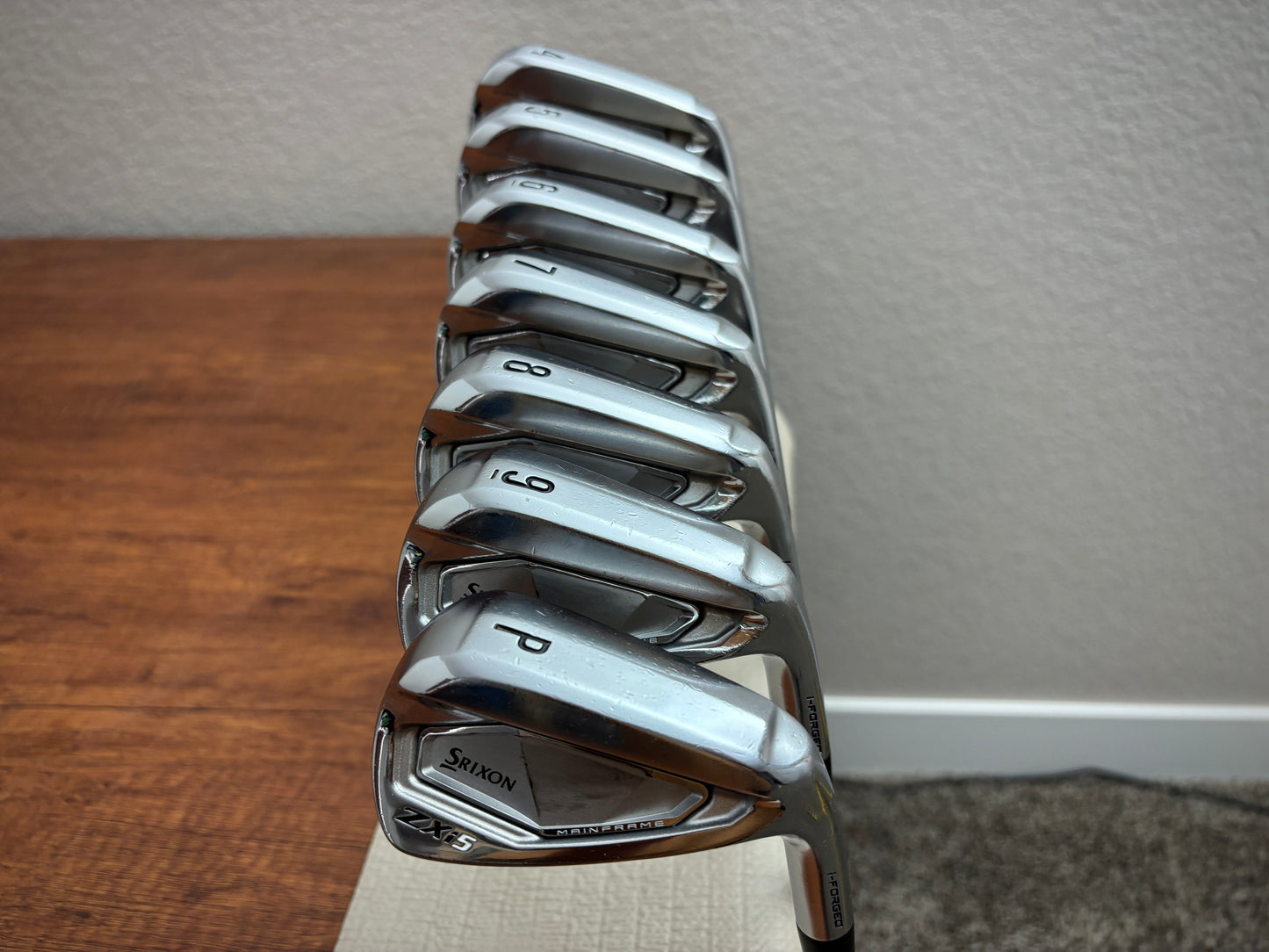 Srixon ZXi5 Iron Set 4-PW / NS Pro 120 Stiff