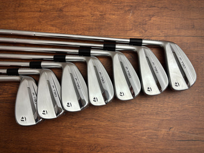 (Left-handed) Taylormade P790 '25 Iron Set 4-PW / Dynamic Gold X100 X-Stiff