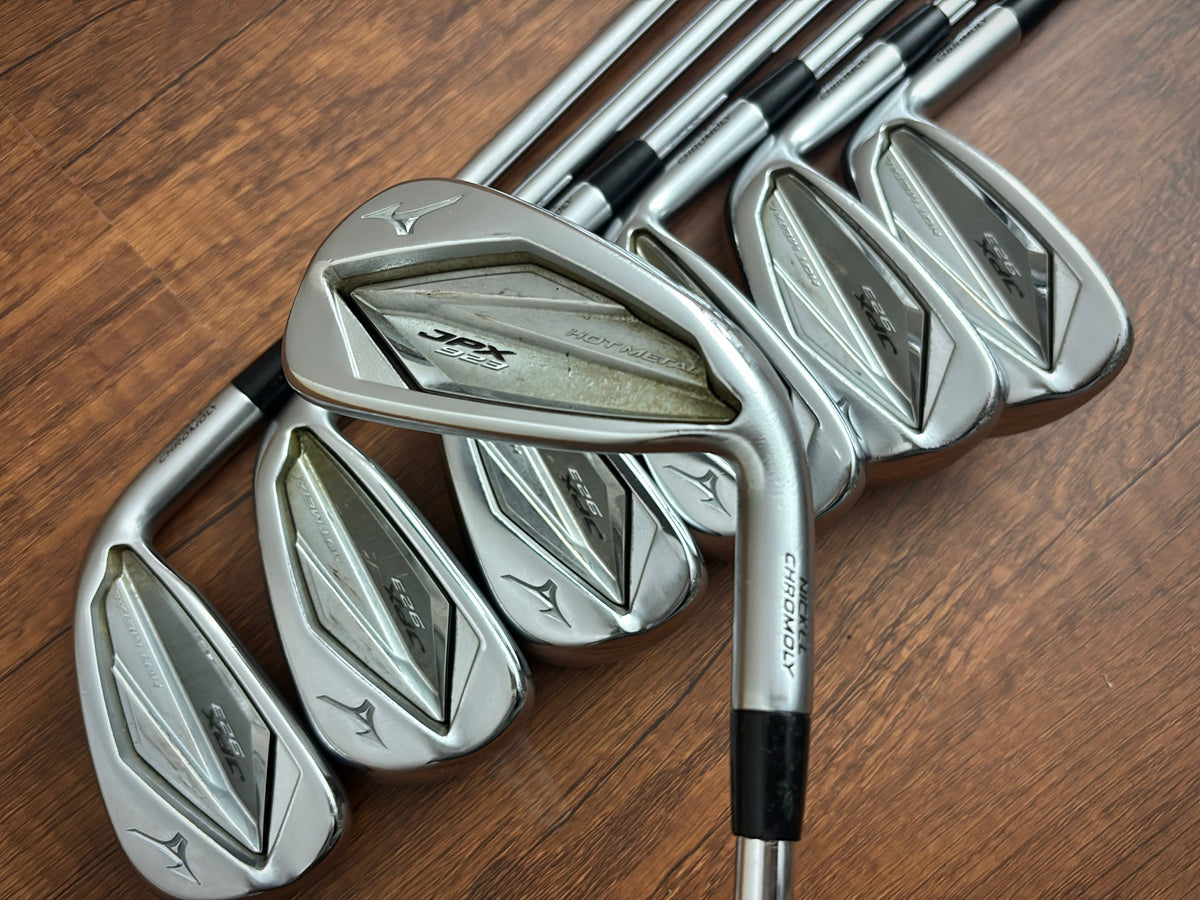 Mizuno JPX 923 Hot Metal Iron Set 4-PW / Dynamic Gold R300 Regular Flex