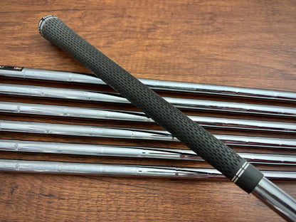 (Left-handed) Taylormade P770 Iron Set 5-PW / KBS Tour 130 X-Stiff