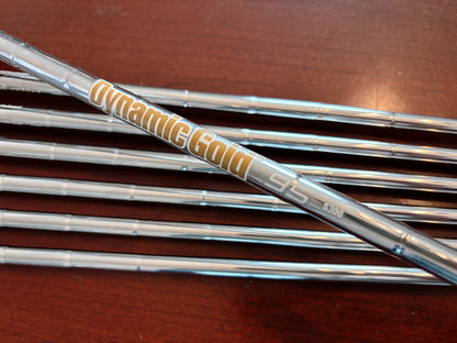 (+1.5”) Left-handed Mizuno JPX 925 Hot Metal Iron Set 5-GW / Dynamic Gold S300 Stiff