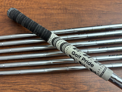 Srixon ZXi5 / ZXi7 Iron Set 4-PW / Dynamic Gold X100 X-Stiff