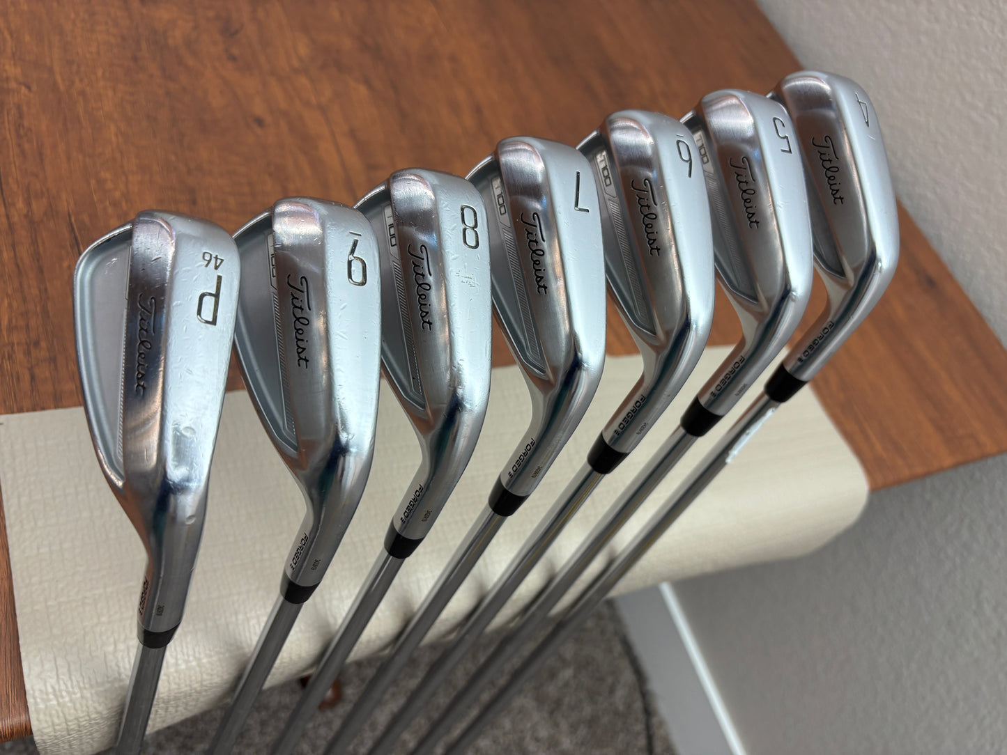 Titleist T100 ‘23 Iron Set 4-PW / Dynamic Gold X100 X-Stiff
