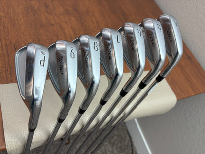 Titleist T100 ‘23 Iron Set 4-PW / Dynamic Gold X100 X-Stiff