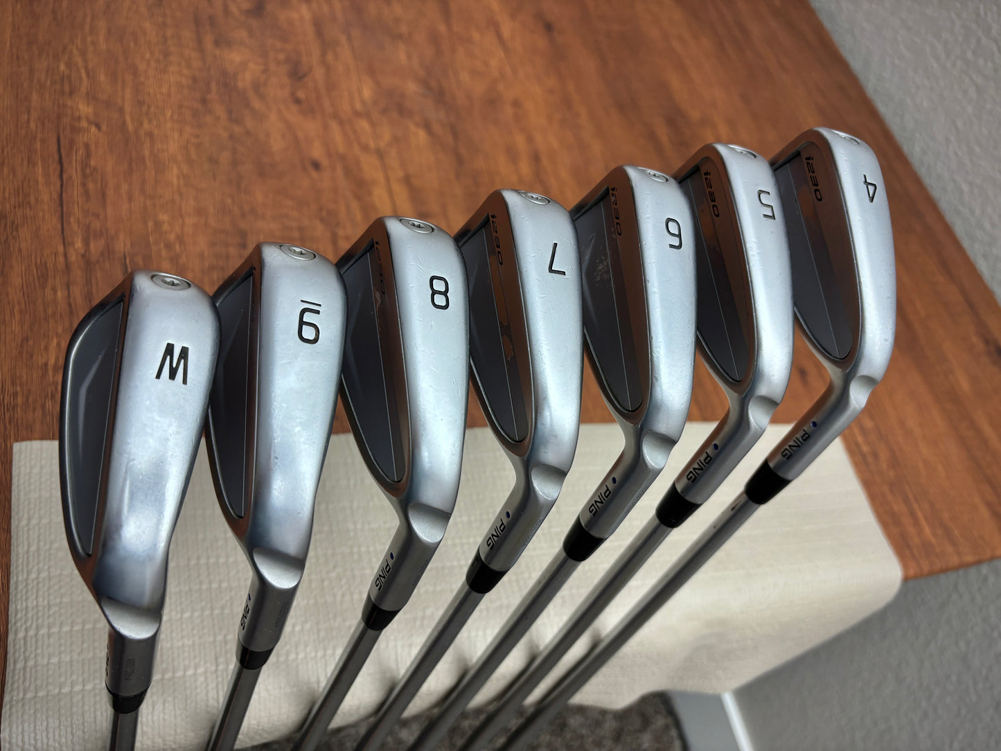 (+1") Ping i230 Iron Set 4-PW / Project X LS 6.0 Stiff