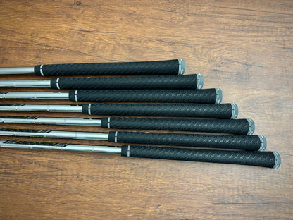 *NEW IN PLASTIC* Taylormade P770 '24 Forged Iron Set 4-PW / Dynamic Gold S300 Stiff